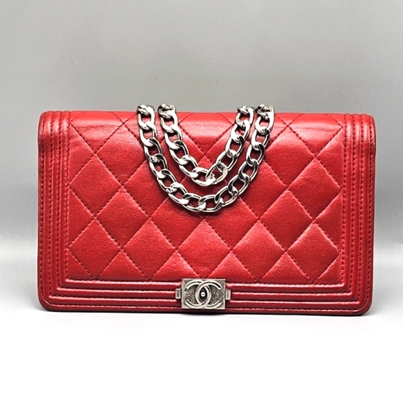 CHANEL Handbags - ❤️CHANEL Boy Yen Authentic Wallet/Clutch❤️